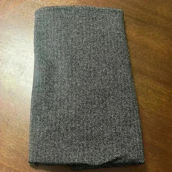 Lululemon Customizable Snap Scarf - Picture 5 of 5